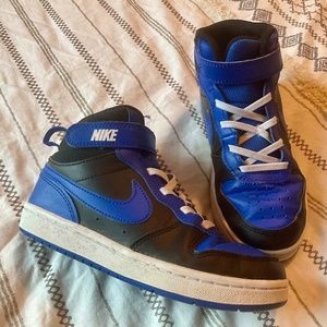 Blue & Black Little Boy/Youth size 1 Nike Court Borough Hightop Shoes